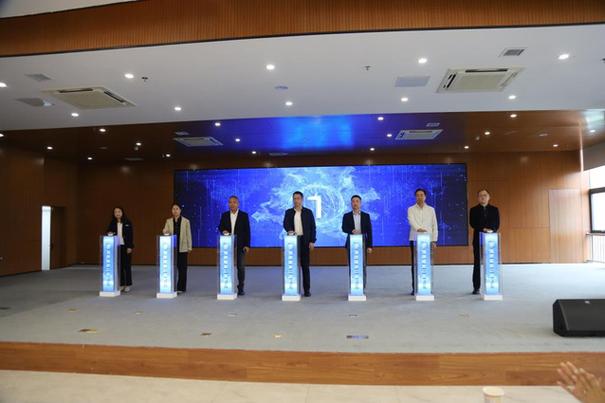 信创赋能·智安同行——南京全民国家安全教育实践融合活动点亮科技职教新路径